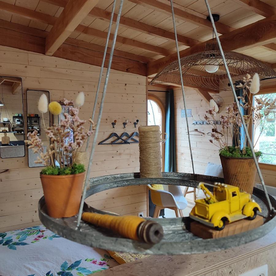La Cabane Du Bon Chemin ,Spa ลาวาล ภายนอก รูปภาพ