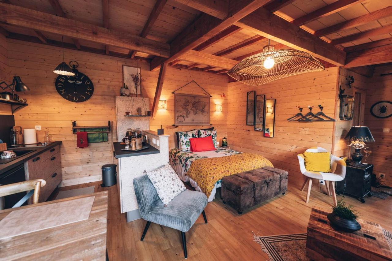 La Cabane Du Bon Chemin ,Spa ลาวาล ภายนอก รูปภาพ